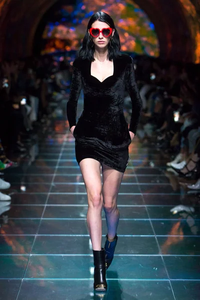 Look 35